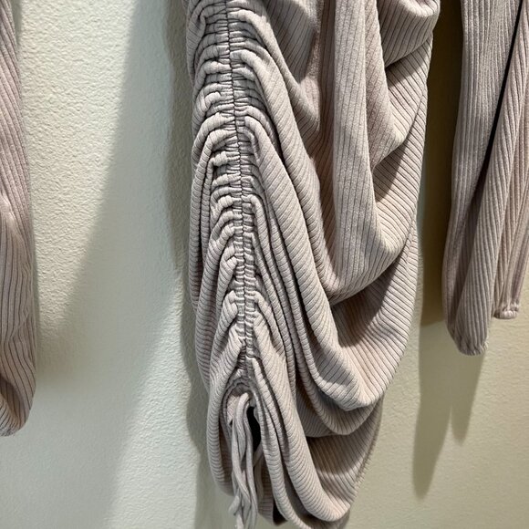 Hey Babe Beige Knit Ribbed Long Sleeve Ruched Midi Dress Size M - Picture 4 of 5